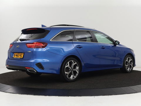 Kia Ceed 1.6 GDI PHEV ExecutiveLine | Panoramadak | Stoelventilatie | Leder | Trekhaak | Adaptive cruise | Camera | Keyless | Digital Cockpit | Full LED | Achterbankverwarming | Carplay | Navigatie