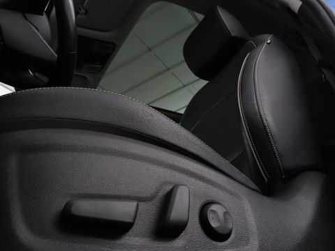 Kia Ceed 1.6 GDI PHEV ExecutiveLine | Panoramadak | Stoelventilatie | Leder | Trekhaak | Adaptive cruise | Camera | Keyless | Digital Cockpit | Full LED | Achterbankverwarming | Carplay | Navigatie