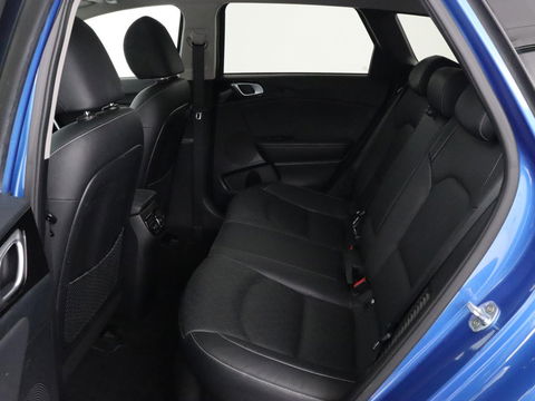 Kia Ceed 1.6 GDI PHEV ExecutiveLine | Panoramadak | Stoelventilatie | Leder | Trekhaak | Adaptive cruise | Camera | Keyless | Digital Cockpit | Full LED | Achterbankverwarming | Carplay | Navigatie