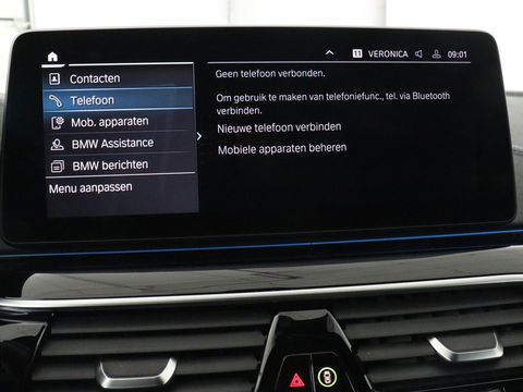 BMW 5 Serie 530e Luxury Line | Panoramadak | Stoelventilatie | LaserLight | Head-Up | Adaptive cruise | Massage | Harman/Kardon | Leder | Trekhaak | Keyless | Comfortstoelen | Carplay | Sfeerverlichting