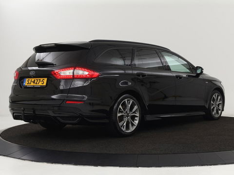 Ford Mondeo 2.0 TDCi ST Line | Panoramadak | Stoel & stuurverwarming | Camera | Trekhaak | Half leder | Navigatie | Achterbankverwarming | Park Assist