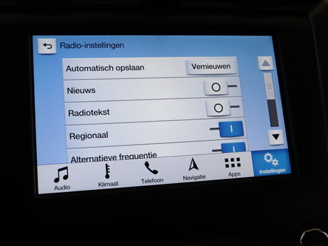Ford Mondeo 2.0 TDCi ST Line | Panoramadak | Stoel & stuurverwarming | Camera | Trekhaak | Half leder | Navigatie | Achterbankverwarming | Park Assist