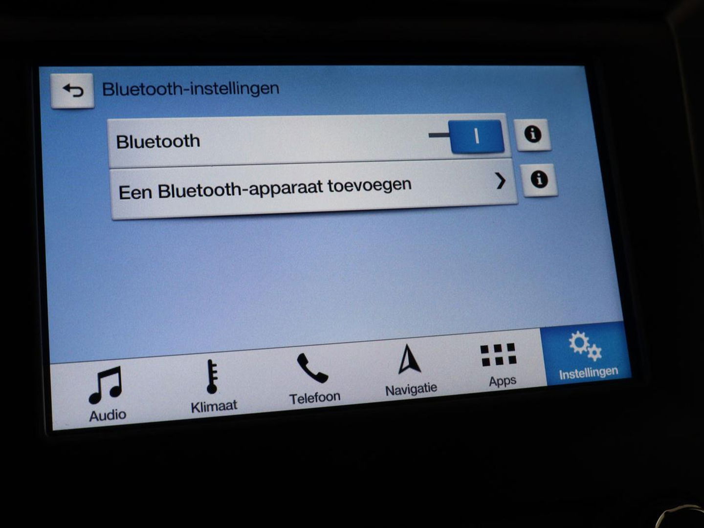 Ford Mondeo 2.0 TDCi ST Line | Panoramadak | Stoel & stuurverwarming | Camera | Trekhaak | Half leder | Navigatie | Achterbankverwarming | Park Assist