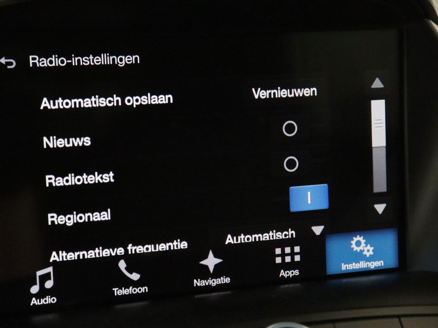 Ford C-MAX 1.5 TDCi Titanium | Carplay | Trekhaak | Navigatie | Verwarmde voorruit | Climate control | Keyless | Parkeerhulp | Cruise control