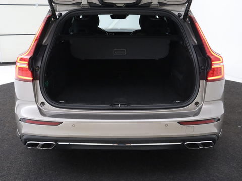 Volvo V60 2.0 T8 Twin Engine AWD Inscription | Panoramadak | Stoelventilatie | Leder | Massage | Adaptive cruise | Carplay | Harman/Kardon | Navigatie | Full LED | Stuurverwarming