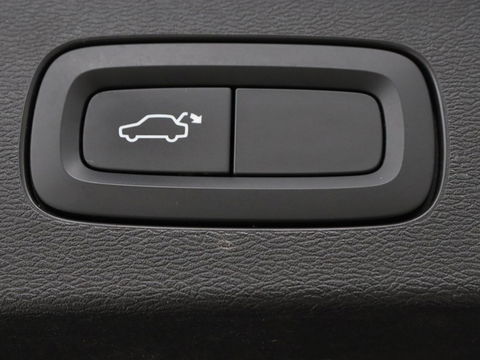 Volvo V60 2.0 T8 Twin Engine AWD Inscription | Panoramadak | Stoelventilatie | Leder | Massage | Adaptive cruise | Carplay | Harman/Kardon | Navigatie | Full LED | Stuurverwarming