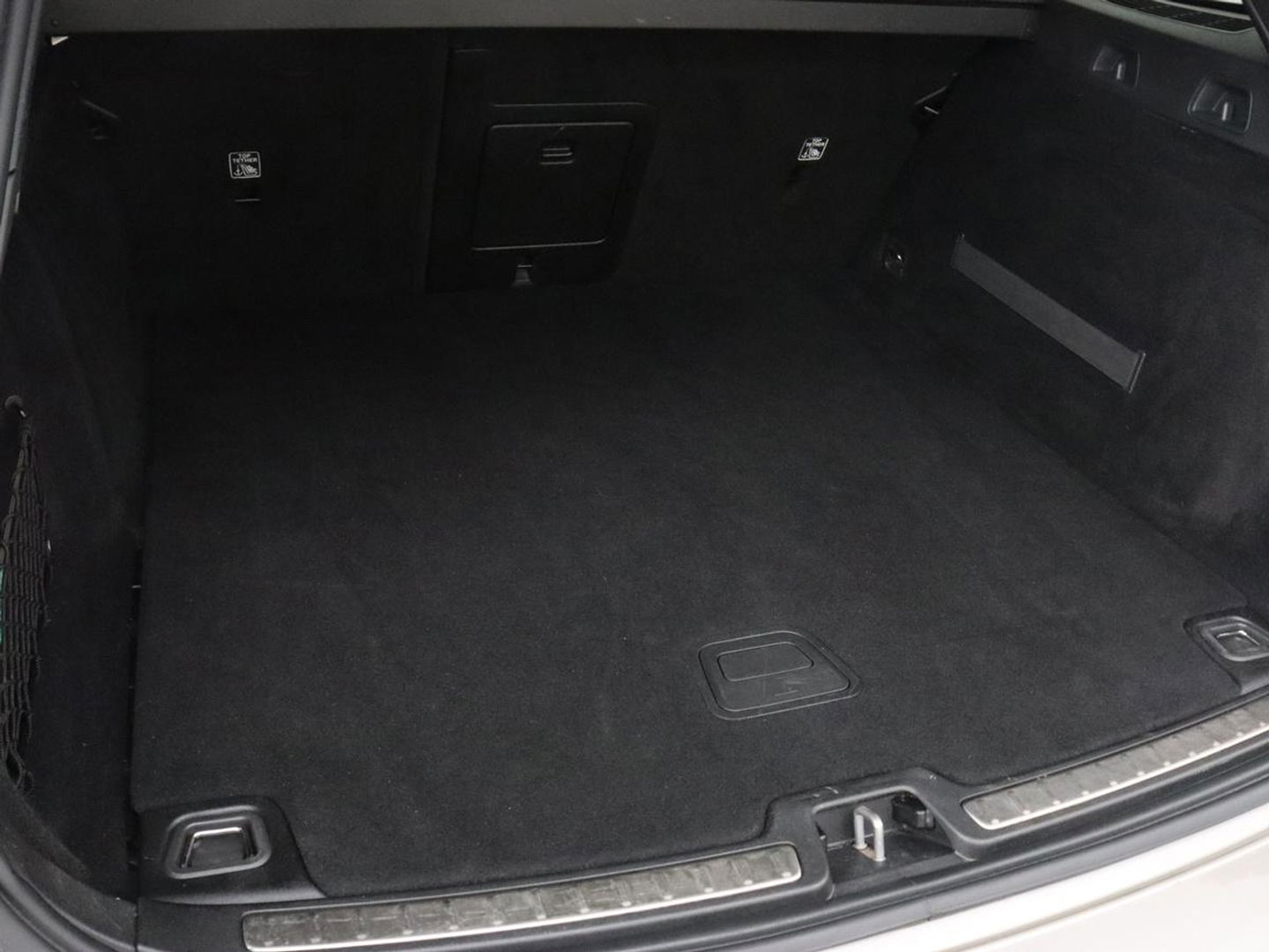 Volvo V60 2.0 T8 Twin Engine AWD Inscription | Panoramadak | Stoelventilatie | Leder | Massage | Adaptive cruise | Carplay | Harman/Kardon | Navigatie | Full LED | Stuurverwarming