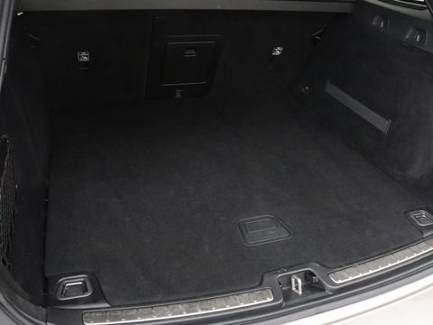 Volvo V60 2.0 T8 Twin Engine AWD Inscription | Panoramadak | Stoelventilatie | Leder | Massage | Adaptive cruise | Carplay | Harman/Kardon | Navigatie | Full LED | Stuurverwarming