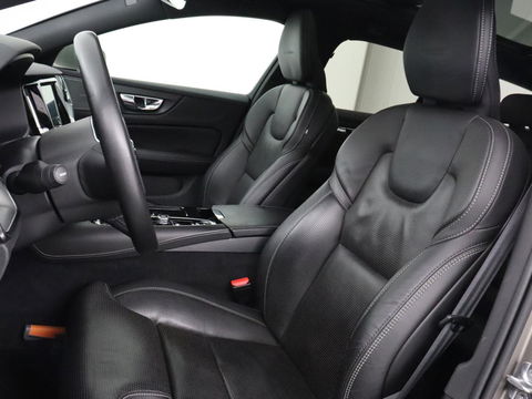 Volvo V60 2.0 T8 Twin Engine AWD Inscription | Panoramadak | Stoelventilatie | Leder | Massage | Adaptive cruise | Carplay | Harman/Kardon | Navigatie | Full LED | Stuurverwarming