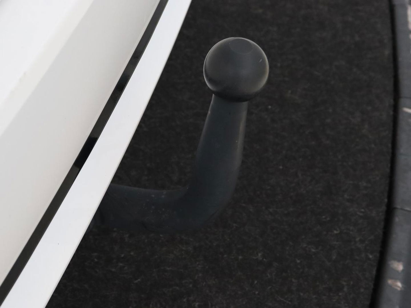 Toyota Corolla 1.8 Hybrid Dynamic | Stoelverwarming | Trekhaak | Camera | Adaptive cruise | Carplay | Navigatie | Parkeerhulp | Climate control