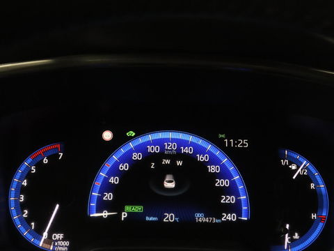 Toyota Corolla 1.8 Hybrid Dynamic | Stoelverwarming | Trekhaak | Camera | Adaptive cruise | Carplay | Navigatie | Parkeerhulp | Climate control