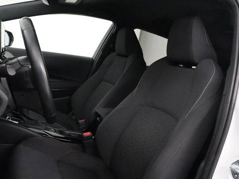 Toyota Corolla 1.8 Hybrid Dynamic | Stoelverwarming | Trekhaak | Camera | Adaptive cruise | Carplay | Navigatie | Parkeerhulp | Climate control