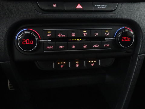 Kia Ceed 1.5 T-GDi GT-Line | Leder/Alcantara | Stoel & stuurverwarming | JBL Sound | Adaptive cruise | Camera | Carplay | Keyless | Navigatie | Full LED