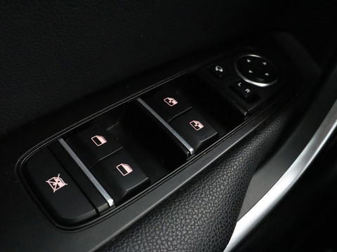 Kia Ceed 1.5 T-GDi GT-Line | Leder/Alcantara | Stoel & stuurverwarming | JBL Sound | Adaptive cruise | Camera | Carplay | Keyless | Navigatie | Full LED