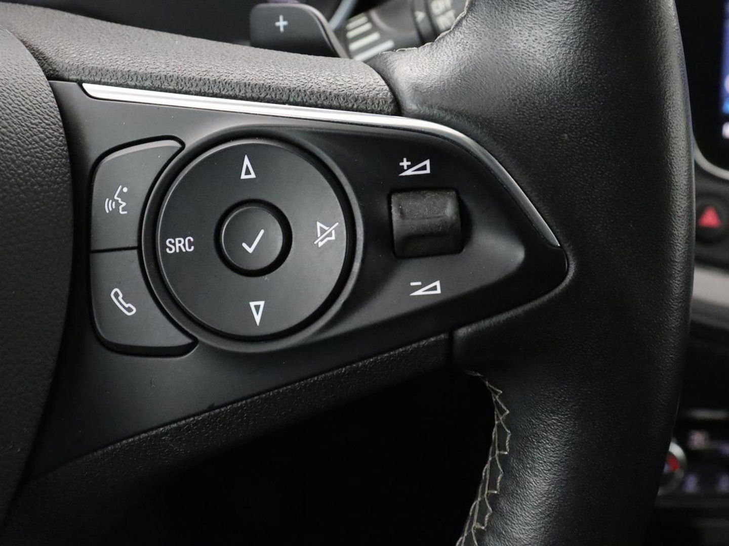 Opel Grandland X 1.6 Turbo Hybrid Ultimate | Leder | Stoelventilatie | Adaptive cruise | 360 Camera | Carplay | Keyless | Navigatie | Full LED | Stoelverwarming | PHEV