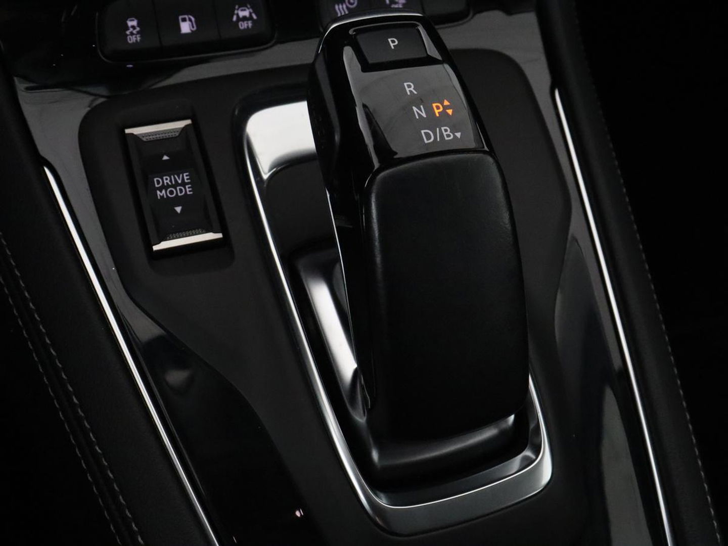 Opel Grandland X 1.6 Turbo Hybrid Ultimate | Leder | Stoelventilatie | Adaptive cruise | 360 Camera | Carplay | Keyless | Navigatie | Full LED | Stoelverwarming | PHEV