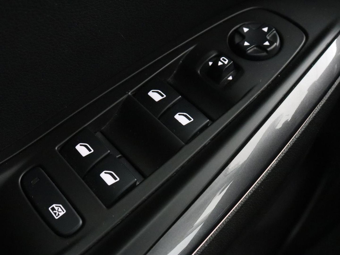 Opel Grandland X 1.6 Turbo Hybrid Ultimate | Leder | Stoelventilatie | Adaptive cruise | 360 Camera | Carplay | Keyless | Navigatie | Full LED | Stoelverwarming | PHEV