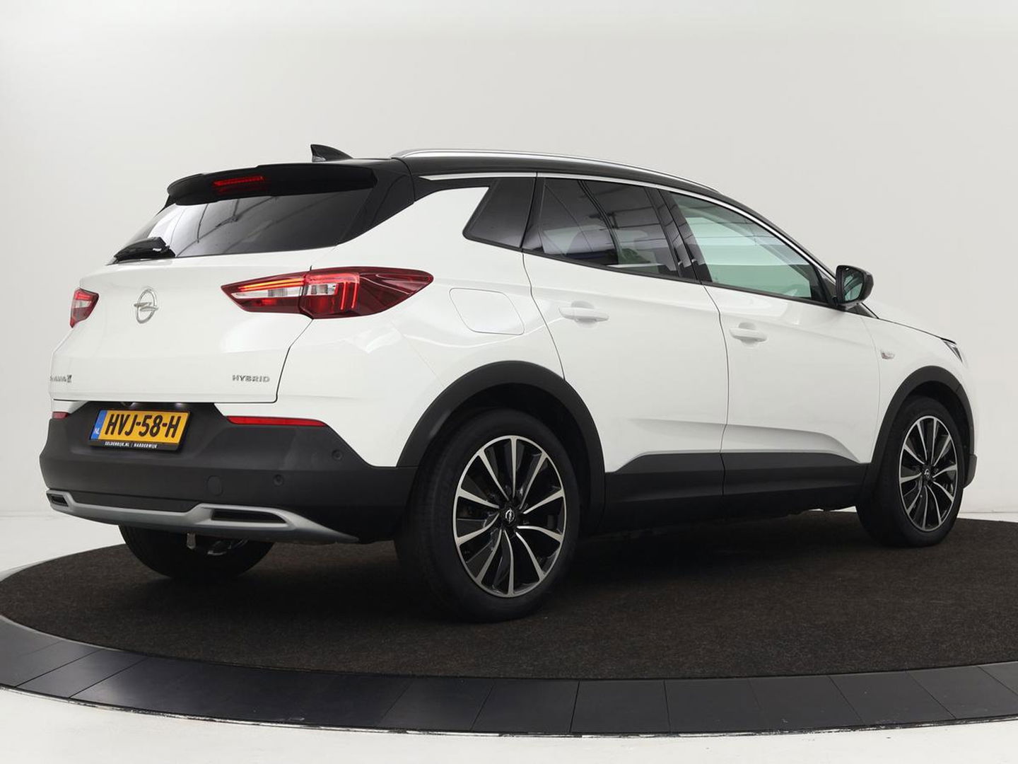 Opel Grandland X 1.6 Turbo Hybrid Ultimate | Leder | Stoelventilatie | Adaptive cruise | 360 Camera | Carplay | Keyless | Navigatie | Full LED | Stoelverwarming | PHEV