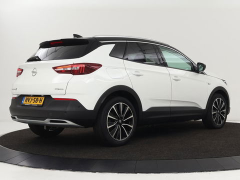 Opel Grandland X 1.6 Turbo Hybrid Ultimate | Leder | Stoelventilatie | Adaptive cruise | 360 Camera | Carplay | Keyless | Navigatie | Full LED | Stoelverwarming | PHEV