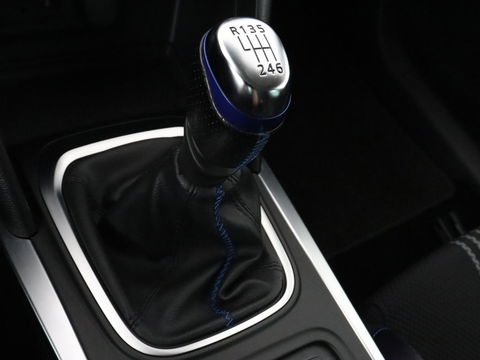 Renault Mégane 1.2 TCe GT-Line | Sportstoelen | Trekhaak | Navigatie | Keyless | Full LED | Climate control | Sfeerverlichting | Parkeerhulp