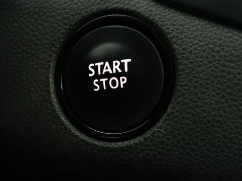 Renault Mégane 1.2 TCe GT-Line | Sportstoelen | Trekhaak | Navigatie | Keyless | Full LED | Climate control | Sfeerverlichting | Parkeerhulp