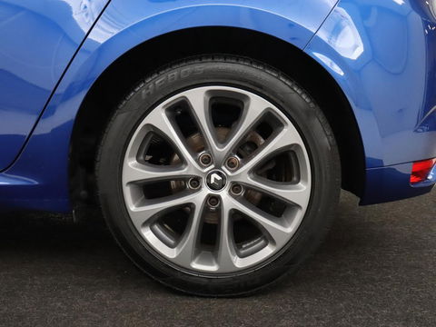 Renault Mégane 1.2 TCe GT-Line | Sportstoelen | Trekhaak | Navigatie | Keyless | Full LED | Climate control | Sfeerverlichting | Parkeerhulp