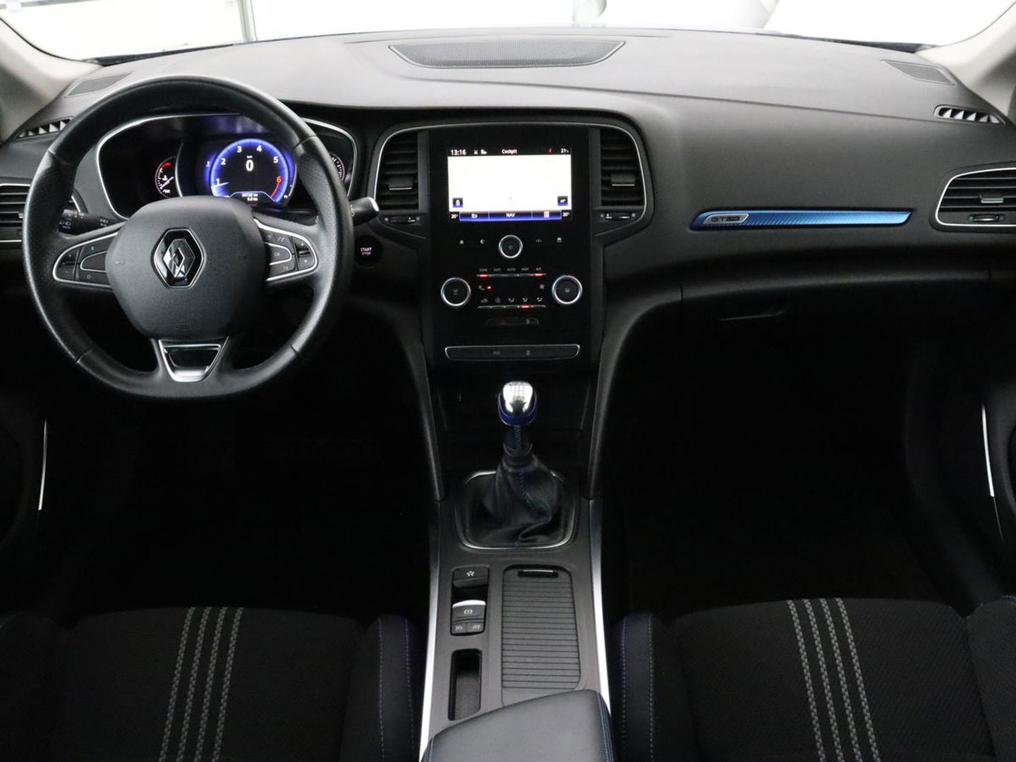 Renault Mégane 1.2 TCe GT-Line | Sportstoelen | Trekhaak | Navigatie | Keyless | Full LED | Climate control | Sfeerverlichting | Parkeerhulp