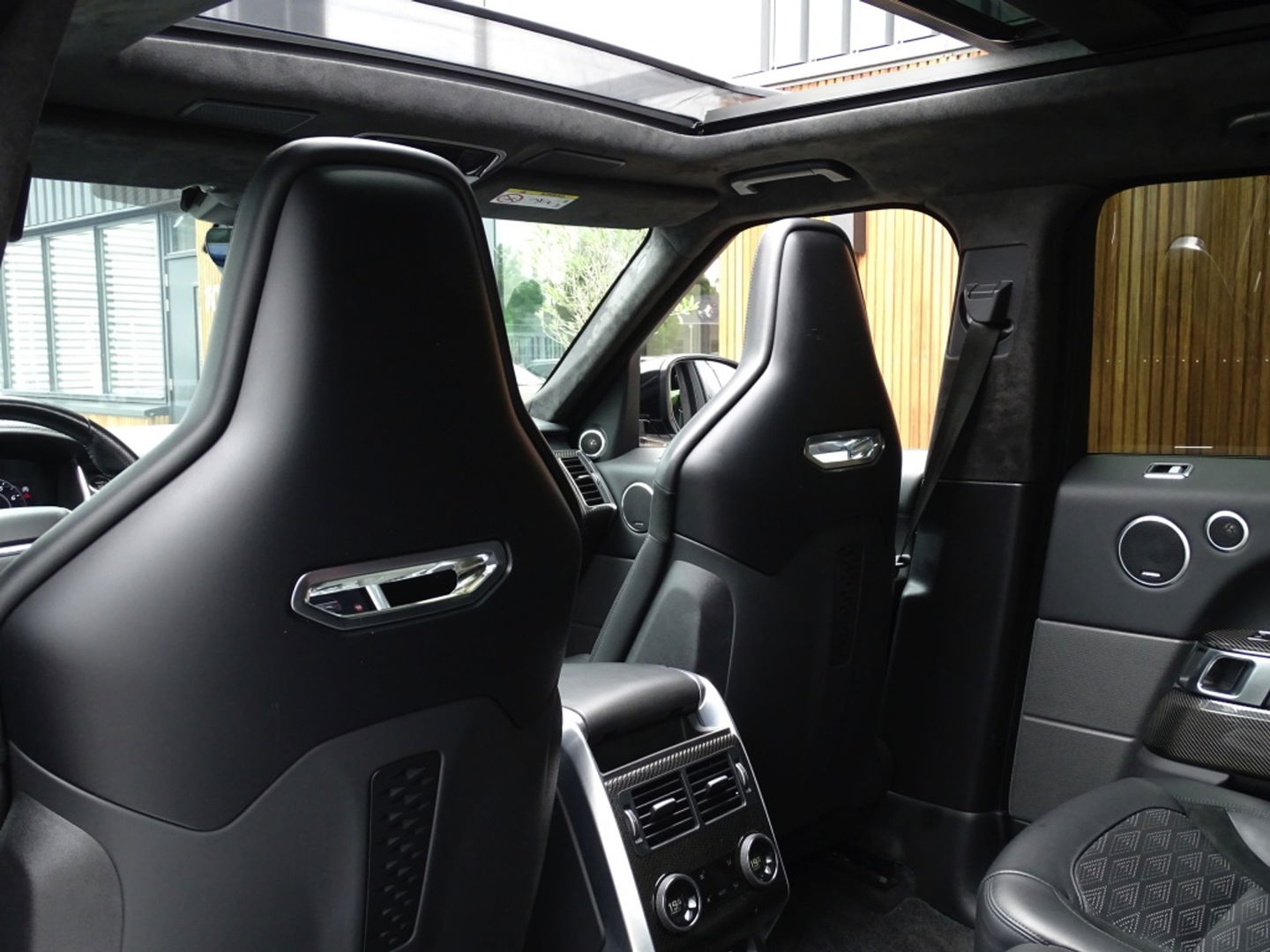 Land Rover Range Rover Sport SVR 5.0 V8 SC 576PK / LED / full option *NAP*