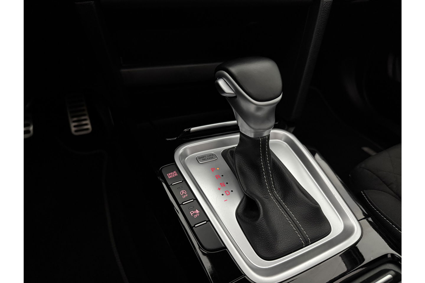 Kia pro_cee'd 1.5 T-GDi MHEV GT-Line 170PK Pano LED Carplay Camera Clima Cruise Navi PDC Trekhaak 17"LMV