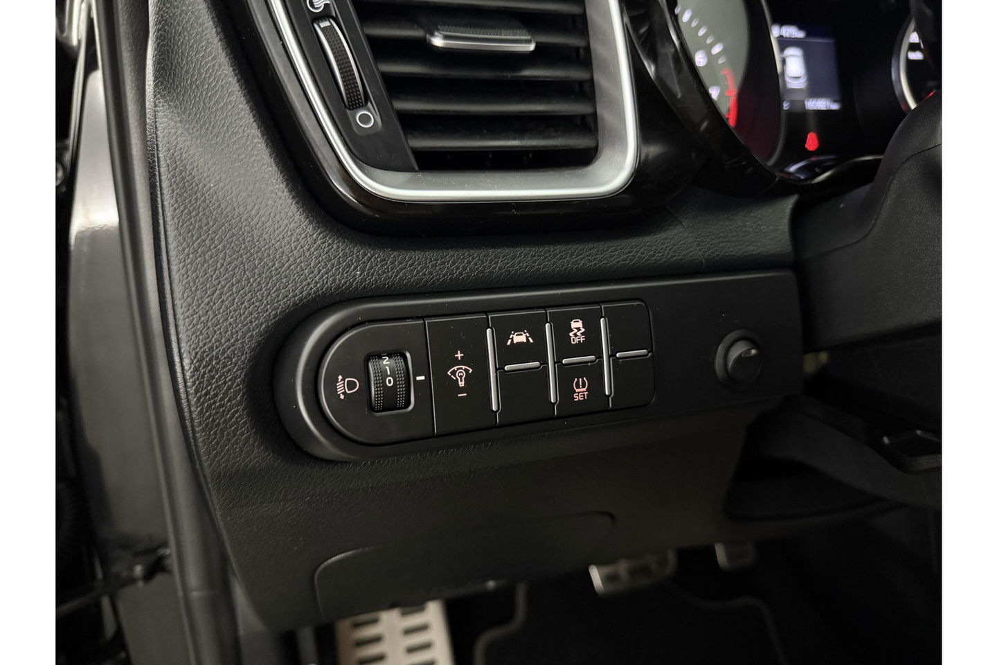 Kia pro_cee'd 1.5 T-GDi MHEV GT-Line 170PK Pano LED Carplay Camera Clima Cruise Navi PDC Trekhaak 17"LMV