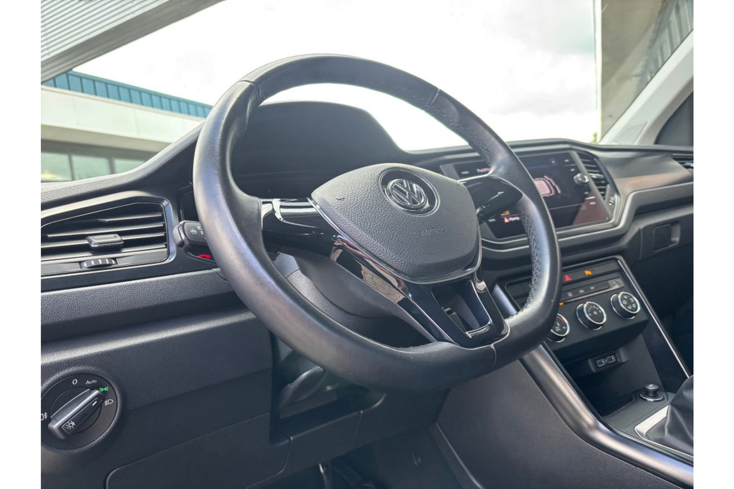 Volkswagen T-Roc 1.0 TSI 115PK STYLE NAVI AIRCO PDC LMV NAVI FULLMAP