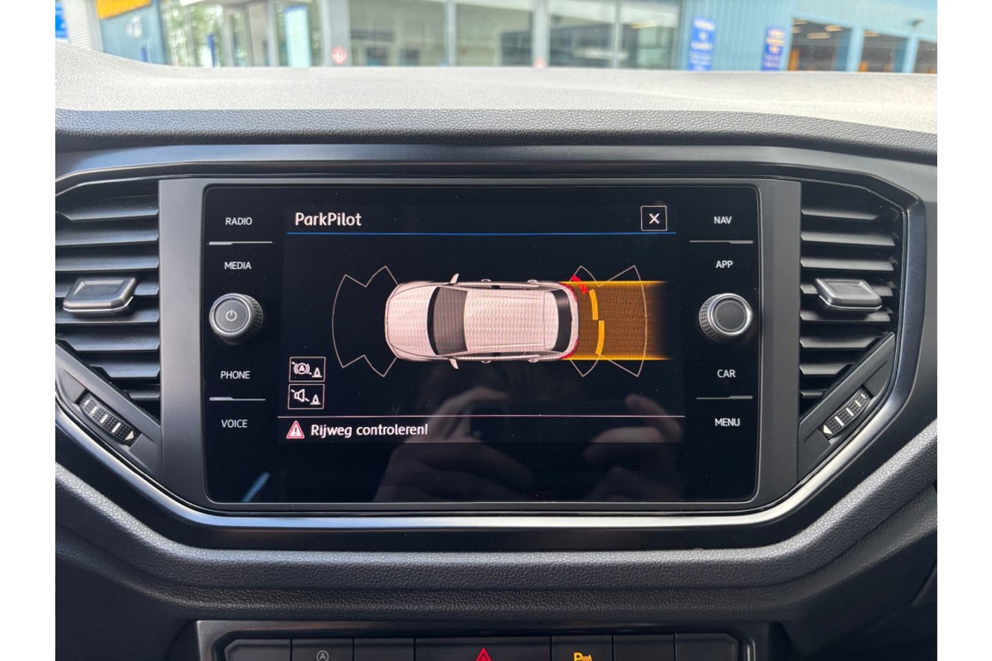 Volkswagen T-Roc 1.0 TSI 115PK STYLE NAVI AIRCO PDC LMV NAVI FULLMAP