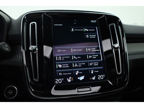 Volvo XC40 1.5 T5 Recharge R-Design | Pano | Elek. trekhaak | Adapt. Cruise | Stoel- Stuurverw. | Camera