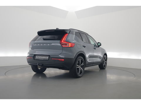Volvo XC40 1.5 T5 Recharge R-Design | Pano | Elek. trekhaak | Adapt. Cruise | Stoel- Stuurverw. | Camera