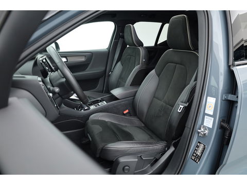 Volvo XC40 1.5 T5 Recharge R-Design | Pano | Elek. trekhaak | Adapt. Cruise | Stoel- Stuurverw. | Camera