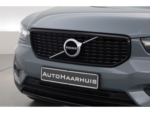Volvo XC40 1.5 T5 Recharge R-Design | Pano | Elek. trekhaak | Adapt. Cruise | Stoel- Stuurverw. | Camera