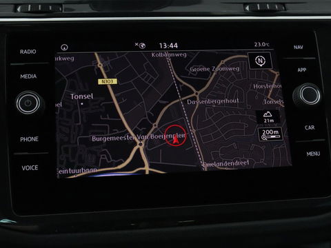 Volkswagen Tiguan 1.5 TSI Highline | Panoramadak | Stoelverwarming | Dynaudio | Massage | Trekhaak | Camera | Carplay | Virtual Cockpit | Adaptive cruise | Full LED | Carplay | Navigatie
