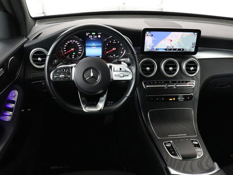 Mercedes-Benz GLC 300e 4Matic AMG Line | Panoramadak | Trekhaak | Stoelverwarming | Carplay | Leder/Alcantara | Keyless | Navigatie
