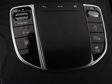Mercedes-Benz GLC 300e 4Matic AMG Line | Panoramadak | Trekhaak | Stoelverwarming | Carplay | Leder/Alcantara | Keyless | Navigatie