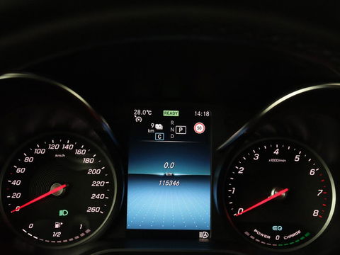 Mercedes-Benz GLC 300e 4Matic AMG Line | Panoramadak | Trekhaak | Stoelverwarming | Carplay | Leder/Alcantara | Keyless | Navigatie