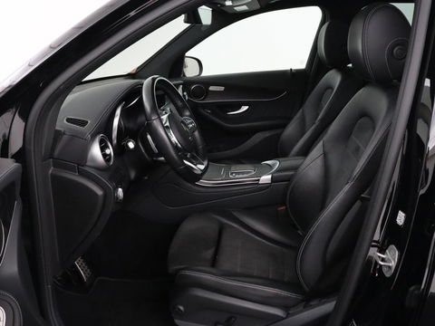 Mercedes-Benz GLC 300e 4Matic AMG Line | Panoramadak | Trekhaak | Stoelverwarming | Carplay | Leder/Alcantara | Keyless | Navigatie