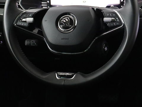 Škoda Superb 1.4 TSI iV Laurin & Klement | Panoramadak | Stoelventilatie | Trekhaak | Leder | Adaptive cruise | Virtual Cockpit | 360 Camera | Carplay | Full LED | Navigatie | Achterbankverwarming