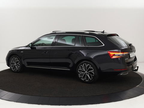 Škoda Superb 1.4 TSI iV Laurin & Klement | Panoramadak | Stoelventilatie | Trekhaak | Leder | Adaptive cruise | Virtual Cockpit | 360 Camera | Carplay | Full LED | Navigatie | Achterbankverwarming