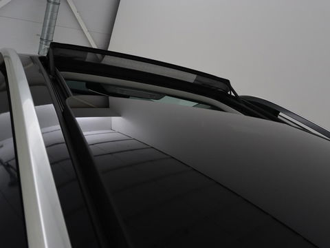 Škoda Superb 1.4 TSI iV Laurin & Klement | Panoramadak | Stoelventilatie | Trekhaak | Leder | Adaptive cruise | Virtual Cockpit | 360 Camera | Carplay | Full LED | Navigatie | Achterbankverwarming