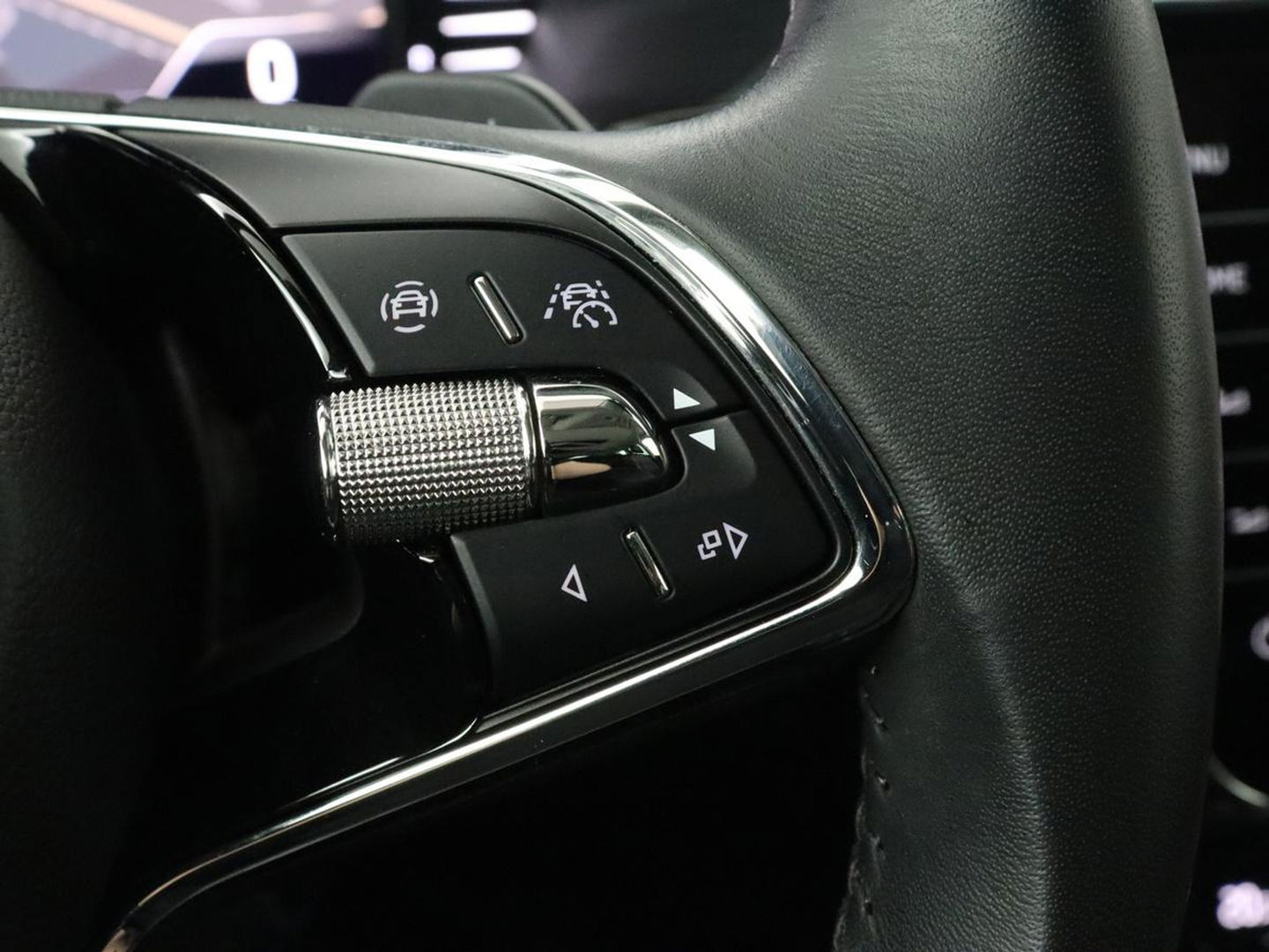 Škoda Superb 1.4 TSI iV Laurin & Klement | Panoramadak | Stoelventilatie | Trekhaak | Leder | Adaptive cruise | Virtual Cockpit | 360 Camera | Carplay | Full LED | Navigatie | Achterbankverwarming