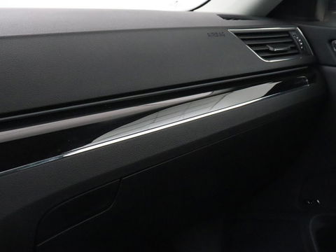 Škoda Superb 1.4 TSI iV Laurin & Klement | Panoramadak | Stoelventilatie | Trekhaak | Leder | Adaptive cruise | Virtual Cockpit | 360 Camera | Carplay | Full LED | Navigatie | Achterbankverwarming