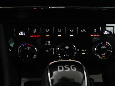 Škoda Superb 1.4 TSI iV Laurin & Klement | Panoramadak | Stoelventilatie | Trekhaak | Leder | Adaptive cruise | Virtual Cockpit | 360 Camera | Carplay | Full LED | Navigatie | Achterbankverwarming