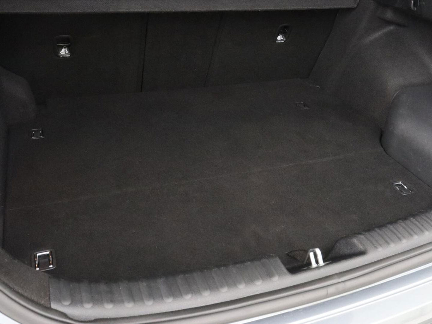 Kia Xceed 1.6 GDi PHEV DynamicPlusLine | Stoel & stuurverwarming | Adaptive cruise | Camera | Carplay | Half leder | Navigatie | Digital Cockpit | Full LED | Keyless