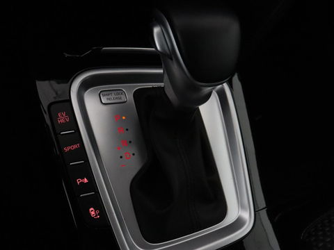 Kia Xceed 1.6 GDi PHEV DynamicPlusLine | Stoel & stuurverwarming | Adaptive cruise | Camera | Carplay | Half leder | Navigatie | Digital Cockpit | Full LED | Keyless
