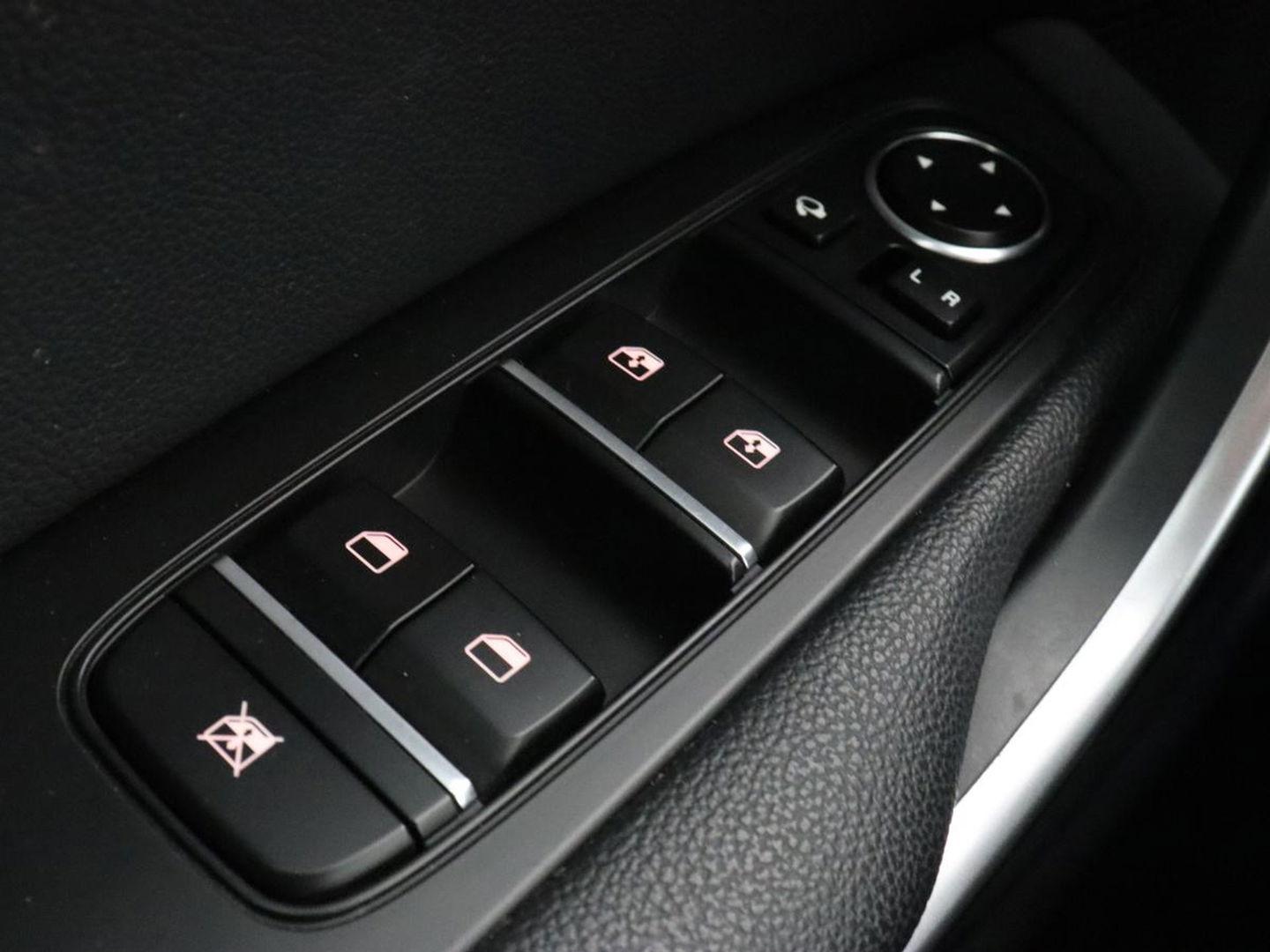Kia Xceed 1.6 GDi PHEV DynamicPlusLine | Stoel & stuurverwarming | Adaptive cruise | Camera | Carplay | Half leder | Navigatie | Digital Cockpit | Full LED | Keyless